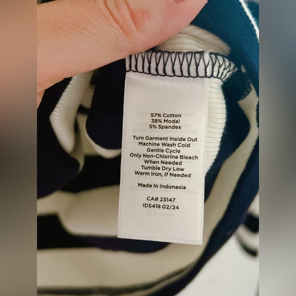 Talbots XL top Delfina stripe navy white long sleeve knit jersey 
V neck button - Picture 7 of 12